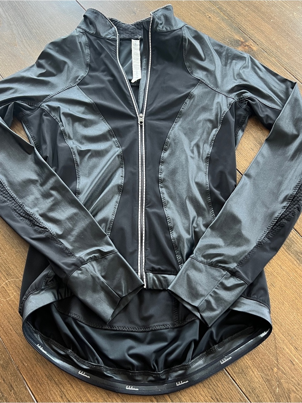 Lululemon Women’s Black Paceline Jacket-size 6